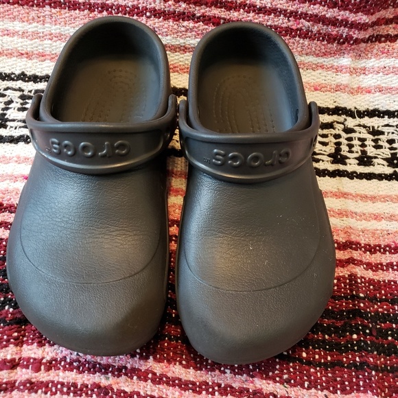 black crocs non slip